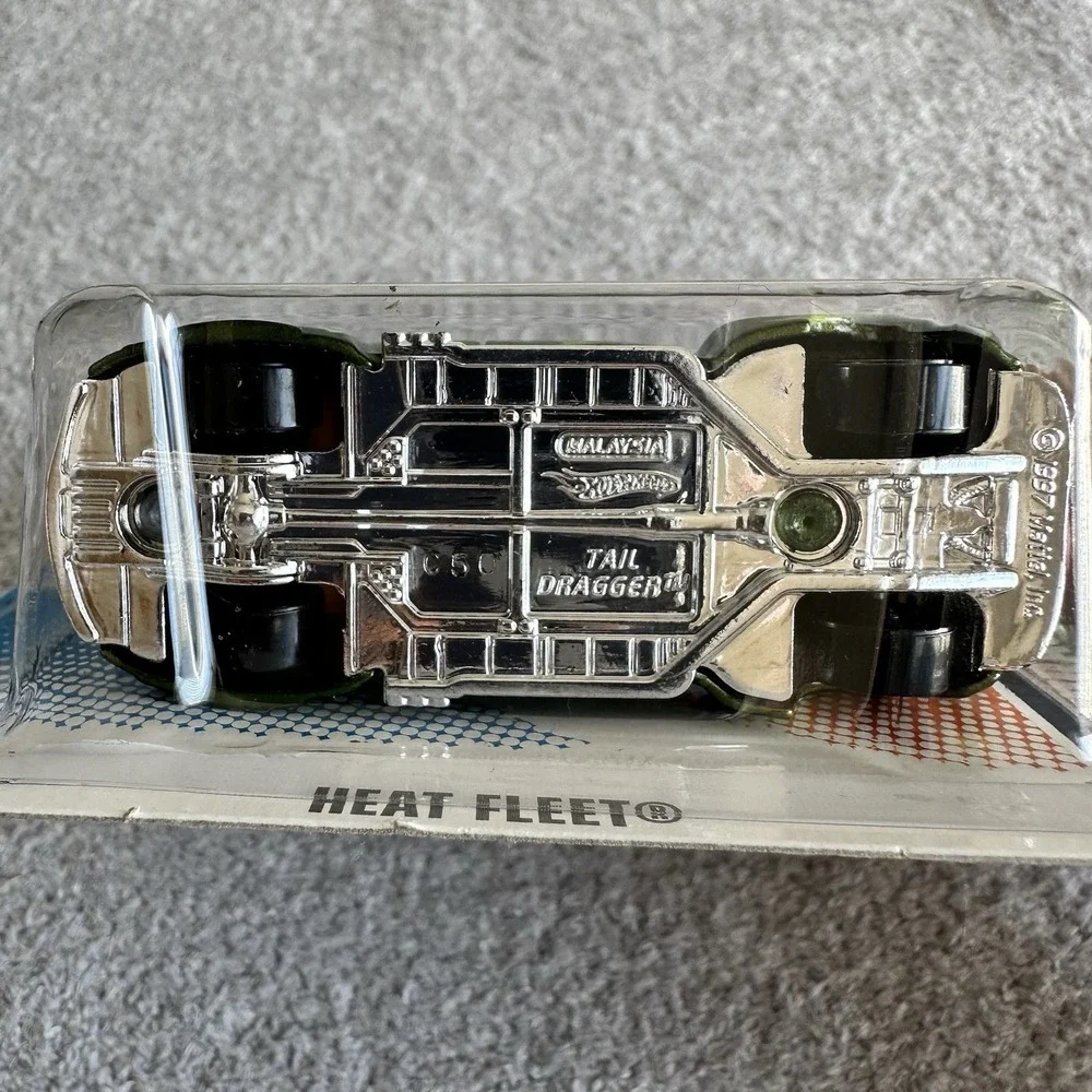 2011 Hot Wheels‎ #98 Heat Fleet 8/10 TAIL DRAGGER Green Variant w/Chrome Lace Sp
